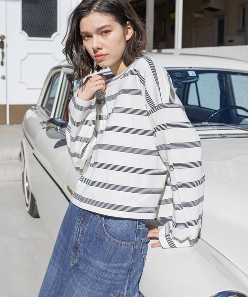 niko and...(ニコアンド)の「COLORマイスターロングTEE(Tシャツ/カットソー・レディース・オフホワイト/ブルー/ホワイト/ピンク/イエロー・BIG(L)/SHORT)」の2枚目の写真