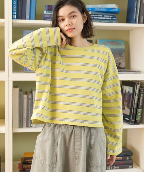 niko and...(ニコアンド)の「COLORマイスターロングTEE(Tシャツ/カットソー・レディース・オフホワイト/ブルー/ホワイト/ピンク/イエロー・BIG(L)/SHORT)」の4枚目の写真