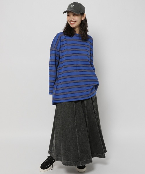 niko and...(ニコアンド)の「COLORマイスターロングTEE(Tシャツ/カットソー・レディース・オフホワイト/ブルー/ホワイト/ピンク/イエロー・BIG(L)/SHORT)」の10枚目の写真