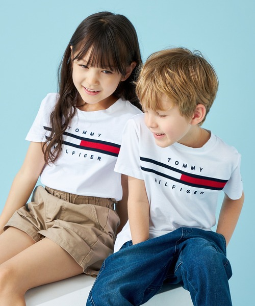 TOMMY HILFIGER（トミーヒルフィガー）の「【90～165cm展開】フラッグリブインサートTシャツ（Tシャツ/カットソー・キッズ・グレー/ベージュ/ネイビー/レッド/ホワイト/ピンク・140cm/150cm/160cm/160-165cm/100cm/110cm/120cm/130cm/90cm/80ｃｍ/70cm）」の7枚目の写真