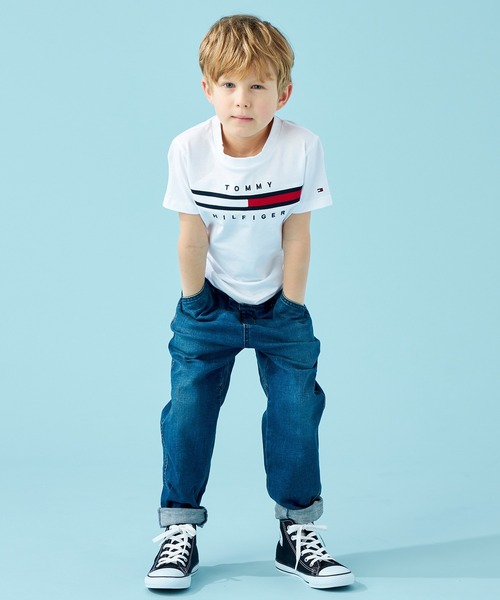 TOMMY HILFIGER（トミーヒルフィガー）の「【90～165cm展開】フラッグリブインサートTシャツ（Tシャツ/カットソー・キッズ・グレー/ベージュ/ネイビー/レッド/ホワイト/ピンク・140cm/150cm/160cm/160-165cm/100cm/110cm/120cm/130cm/90cm/80ｃｍ/70cm）」の8枚目の写真