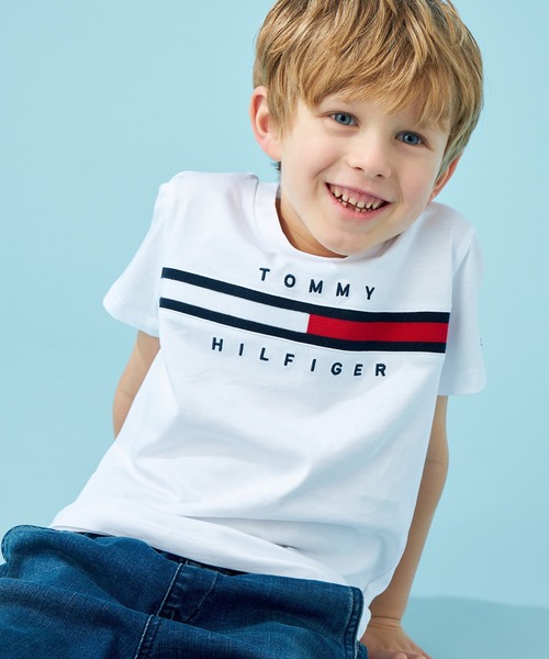 TOMMY HILFIGER（トミーヒルフィガー）の「【90～165cm展開】フラッグリブインサートTシャツ（Tシャツ/カットソー・キッズ・グレー/ベージュ/ネイビー/レッド/ホワイト/ピンク・140cm/150cm/160cm/160-165cm/100cm/110cm/120cm/130cm/90cm/80ｃｍ/70cm）」の19枚目の写真