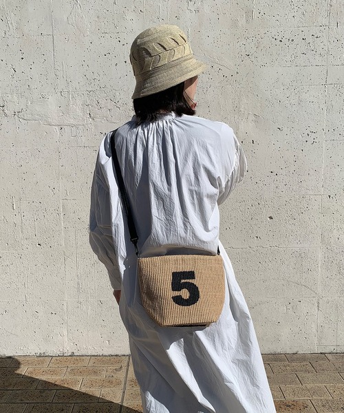 FABRICO（ファブリコ）の「【FABRICO】ナンバージュートサコッシュ（ショルダーバッグ・レディース・ベージュ系7/ベージュ系3/ベージュ系5/ベージュ系8・FREE）」の2枚目の写真