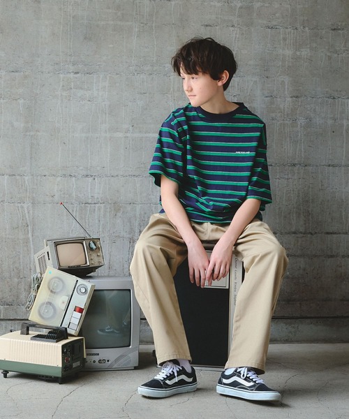 GLOBAL WORK(グローバルワーク)の「USAロゴ刺繍T半袖/AND YUA ANY/976553(Tシャツ/カットソー・キッズ・その他1/チャコールグレー/ブルー/グリーン/ネイビー/セージグリーン/パープル・160cm/150cm/170cm)」の4枚目の写真