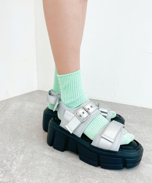 repipi armario（レピピ アルマリオ）の「ベルトアツゾコサンダル（サンダル・キッズ・ゼブラ/シルバー/グレー/ブラック・MEDIUM/SMALL/LARGE）」の2枚目の写真