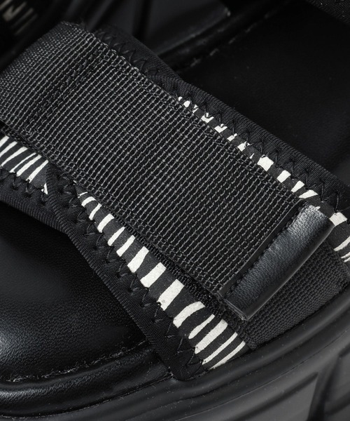 repipi armario（レピピ アルマリオ）の「ベルトアツゾコサンダル（サンダル・キッズ・ゼブラ/シルバー/グレー/ブラック・MEDIUM/SMALL/LARGE）」の6枚目の写真