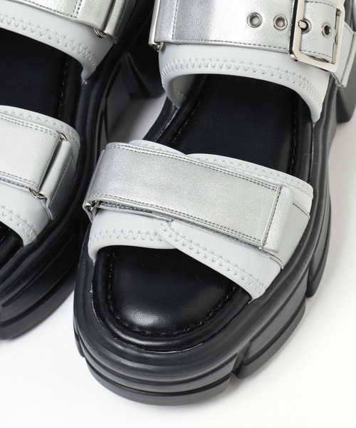 repipi armario（レピピ アルマリオ）の「ベルトアツゾコサンダル（サンダル・キッズ・ゼブラ/シルバー/グレー/ブラック・MEDIUM/SMALL/LARGE）」の20枚目の写真