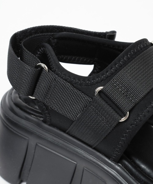 repipi armario（レピピ アルマリオ）の「ベルトアツゾコサンダル（サンダル・キッズ・ゼブラ/シルバー/グレー/ブラック・MEDIUM/SMALL/LARGE）」の13枚目の写真