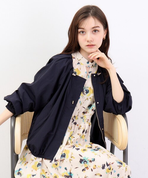 美品✨セオリー CRUSHED SATIN ブルゾン お家洗い可 ネイビー S セットアップ対応／洗える】トリアセダブルジョーゼット テーラード