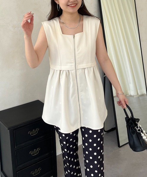 prose verse（プロズヴェール）の「フロントジップスクエアネックペプラムジレ（ベスト・レディース・アイボリー/ブラック・ﾌﾘ-）」の4枚目の写真