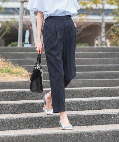 GLOBAL WORK（グローバルワーク）の「ウツクシルエットDRYテーパードパンツ/986650（その他パンツ・レディース・モカ/マスタード/グリーン系6/ネイビー/ピンク/ブルー系3/グレー/ブラック/グレイッシュベージュ/カーキ系8・XS/S/M/L/XL/XXL）」の8枚目の写真