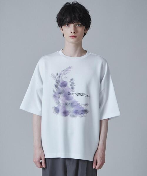 LUCY（ルーシー）の「LUCY/トロミドルマンフラワーモチーフT（T