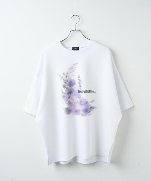フラワーモチーフTシャツ セール】 フラワーモチーフプリントTシャツ（オフホワイト