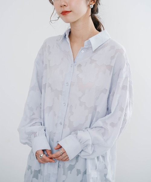 ANNA LUNA（アンナルナ）の「【ANNA LUNA】1枚でトレンド感満載の上品見え花柄ジャガードシャツブラウス（シャツ/ブラウス・レディース・パープル/ブラック/オフホワイト・LARGE/MEDIUM/X-LARGE）」の3枚目の写真