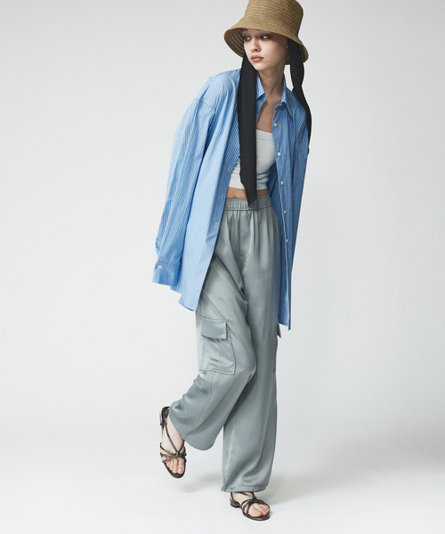 LAROUTE（ラルート）の「【LAROUTE】メタリック 華奢ストラップ フラットサンダル（サンダル・レディース・ゴールド/シルバー/ブルー・S/M/L）」の7枚目の写真