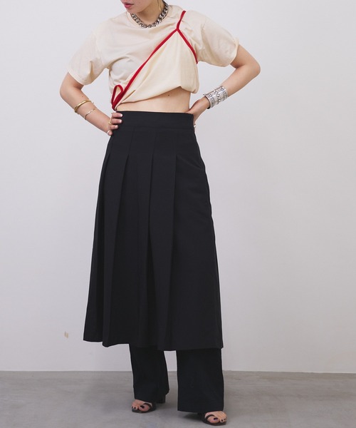 oll(オール)の「Piping multi way Tee(Tシャツ/カットソー・レディース・ベージュ/ホワイト/ブラック・FREE)」の6枚目の写真