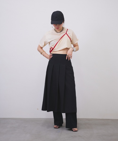 oll(オール)の「Piping multi way Tee(Tシャツ/カットソー・レディース・ベージュ/ホワイト/ブラック・FREE)」の7枚目の写真