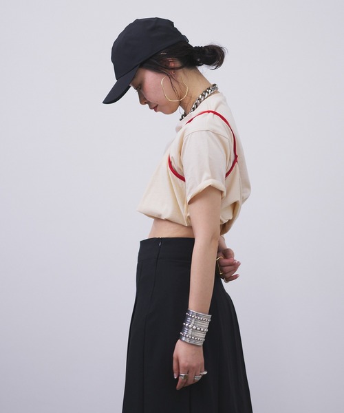 oll(オール)の「Piping multi way Tee(Tシャツ/カットソー・レディース・ベージュ/ホワイト/ブラック・FREE)」の14枚目の写真
