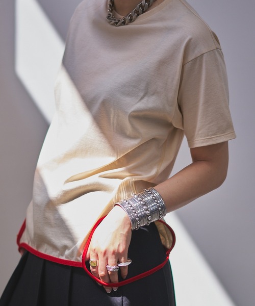 oll(オール)の「Piping multi way Tee(Tシャツ/カットソー・レディース・ベージュ/ホワイト/ブラック・FREE)」の15枚目の写真