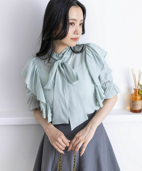 clear（クリア）の「ボウタイフリル半袖ブラウス≪2024SS≫（シャツ/ブラウス・レディース・オフホワイト/ピンク/ミント・F）」の2枚目の写真