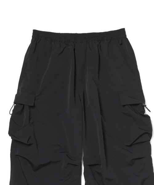 re_k by JUNRED（レクバイジュンレッド）の「re_k by JUNRED / ナイロンワイドカーゴイージーパンツ（カーゴパンツ・メンズ・ブラック/ライトグレー/グリーン系その他2・L/M/S）」の13枚目の写真