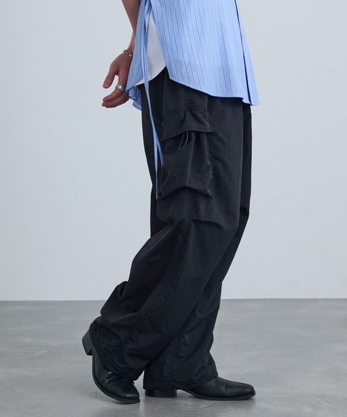 re_k by JUNRED（レクバイジュンレッド）の「re_k by JUNRED / ナイロンワイドカーゴイージーパンツ（カーゴパンツ・メンズ・ブラック/ライトグレー/グリーン系その他2・L/M/S）」の16枚目の写真