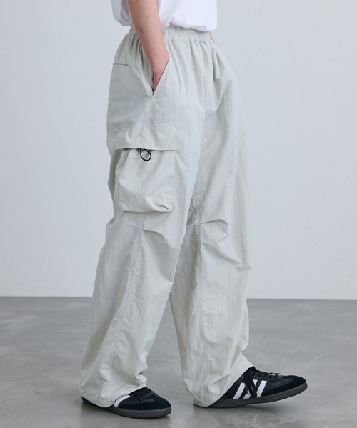 re_k by JUNRED（レクバイジュンレッド）の「re_k by JUNRED / ナイロンワイドカーゴイージーパンツ（カーゴパンツ・メンズ・ブラック/ライトグレー/グリーン系その他2・L/M/S）」の22枚目の写真