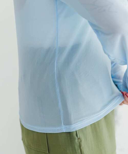ITEMS URBANRESEARCH(アイテムズ アーバンリサーチ)の「チュールシアーロングTシャツ(Tシャツ/カットソー・レディース・ブラック/ライトブルー/ホワイト・FREE)」の8枚目の写真