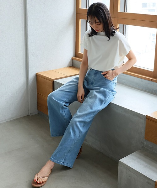 itto...(イット)の「【汗染み対策】モックネックゆったりTシャツ(汗じみ防止加工)(Tシャツ/カットソー・レディース・グレイッシュベージュ/ブルー/オフホワイト/ブラック・XL/M-L)」の13枚目の写真