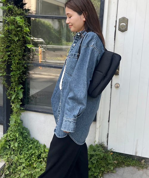 Levi's(リーバイス)の「《追加》別注【LEVI'S(R)/リーバイス(R)】THE EVERYDAY SHIRTS:シャツ(シャツ/ブラウス・レディース・ブルー・X-SMALL/MEDIUM)」の10枚目の写真