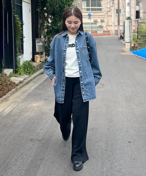 Levi's(リーバイス)の「《追加》別注【LEVI'S(R)/リーバイス(R)】THE EVERYDAY SHIRTS:シャツ(シャツ/ブラウス・レディース・ブルー・X-SMALL/MEDIUM)」の11枚目の写真