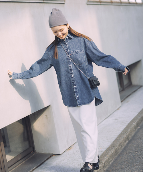 Levi's(リーバイス)の「《追加》別注【LEVI'S(R)/リーバイス(R)】THE EVERYDAY SHIRTS:シャツ(シャツ/ブラウス・レディース・ブルー・X-SMALL/MEDIUM)」の17枚目の写真