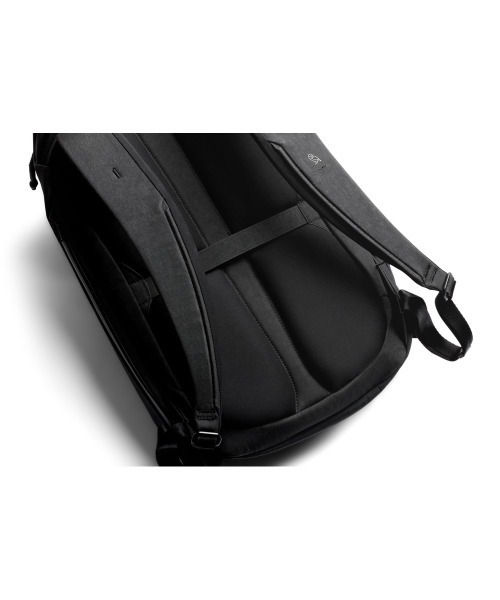entre square（アントレスクエアー）の「Bellroy/バックパック/リュックサック Venture Travel Pack 26L ブラック（バックパック/リュック・レディース・ブラック・ONE SIZE）」の6枚目の写真