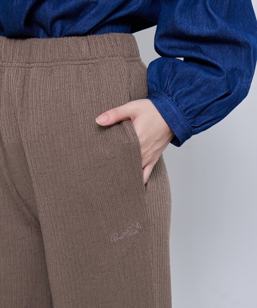 Arnold Palmer（アーノルドパーマー）の「カットジャガード リラックス ストレートパンツ（その他パンツ・レディース・ブラウン/ブラック・S/M/L）」の3枚目の写真