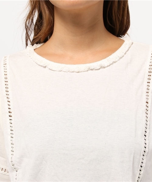 OUTLET(アウトレット)の「【who's who Chico】はしごレース切替えTシャツ(Tシャツ/カットソー・レディース・ブラック/カーキ/ベージュ/ホワイト・FREE)」の8枚目の写真