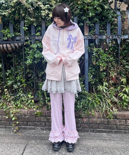 Candy Stripper（キャンディストリッパー）の「SWEET THINGS FRILL FLARE パンツ（その他パンツ・レディース・ピンク/ブラック/ライトブルー・2）」の18枚目の写真