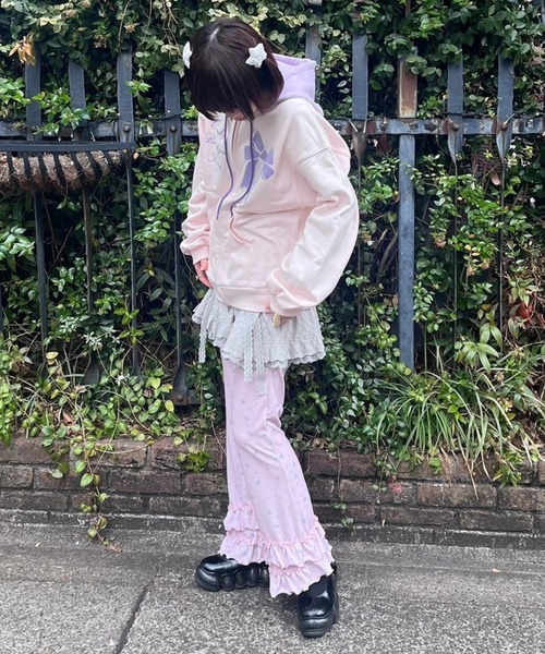 Candy Stripper（キャンディストリッパー）の「SWEET THINGS FRILL FLARE パンツ（その他パンツ・レディース・ピンク/ブラック/ライトブルー・2）」の20枚目の写真