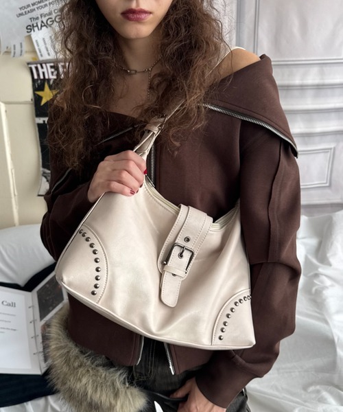 レビュー評価☆5】スタッズ付き2WAYバッグ（ショルダーバッグ