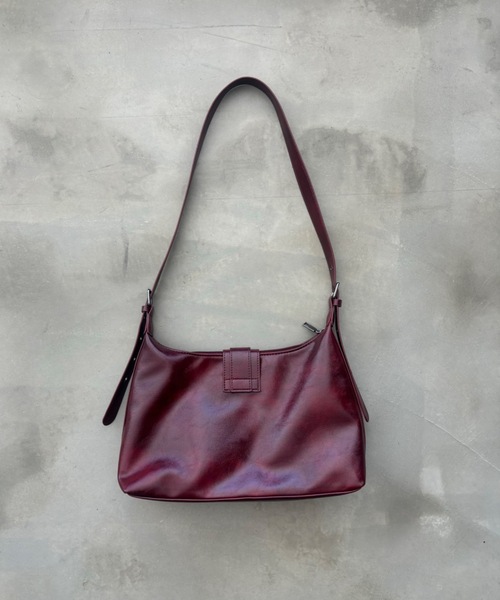 SHAGGIE（シャギー）の「【レビュー評価★5】スタッズ付き2WAYバッグ（ショルダーバッグ・レディース・ホワイト/ブラック/レッド/ブラウン・FREE）」の22枚目の写真