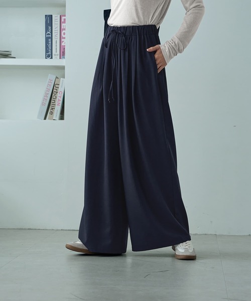 STYLE DELI(スタイルデリ)の「キレイめ3タックリラックスパンツ(その他パンツ・レディース・ネイビー/ブラウン系その他・SMALL/MEDIUM)」の1枚目の写真