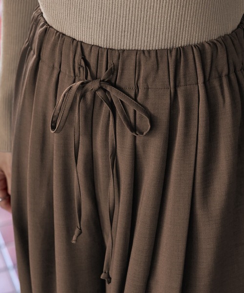 STYLE DELI(スタイルデリ)の「キレイめ3タックリラックスパンツ(その他パンツ・レディース・ネイビー/ブラウン系その他・SMALL/MEDIUM)」の7枚目の写真