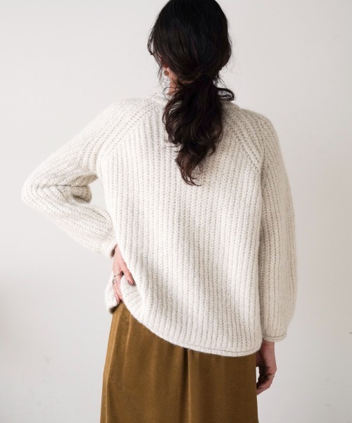 Bou Jeloud（ブージュルード）の「シャギー畦編みニット（ニット/セーター・レディース・ブラウン/アイボリー/グレー・FREE）」の9枚目の写真