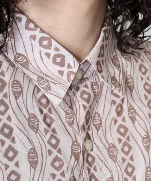Guess(ゲス)の「GUESS LS COLLINS AOP SHIRT シャツ(シャツ/ブラウス・メンズ・ベージュ・M/L/S)」の17枚目の写真