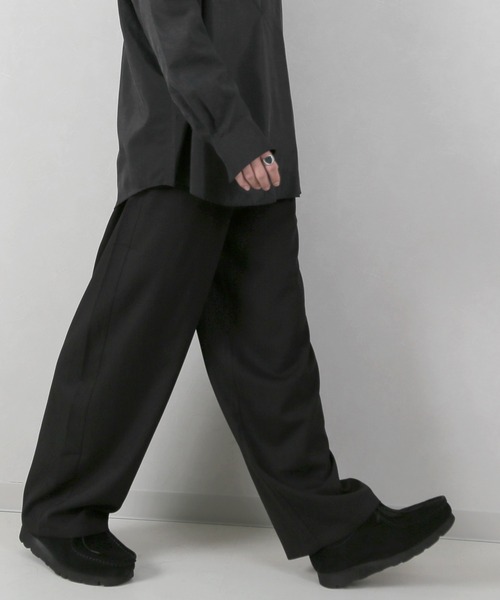 CERCA(チェルカ)の「LEMS/ワイドカーブパンツ(RS/)(スラックス・メンズ・グレー/ブラック・LARGE/MEDIUM/X-LARGE)」の10枚目の写真