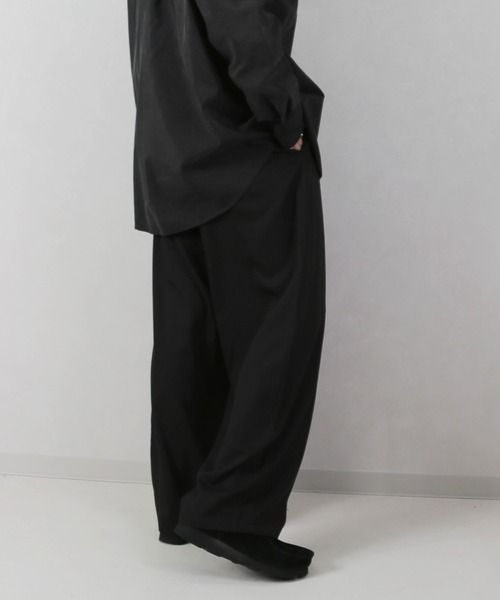 CERCA(チェルカ)の「LEMS/ワイドカーブパンツ(RS/)(スラックス・メンズ・グレー/ブラック・LARGE/MEDIUM/X-LARGE)」の13枚目の写真