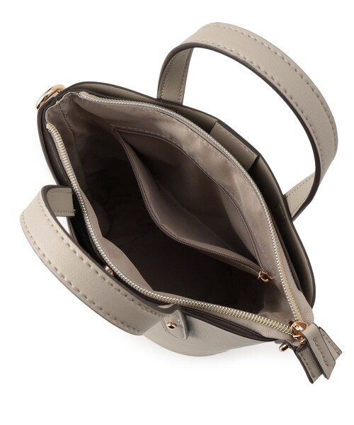 grove（グローブ）の「アシメハンドルバケツ2WAYトート【入卒対応可】（ショルダーバッグ・レディース・グレー/アイボリー/ブラック/マスタード・00）」の5枚目の写真