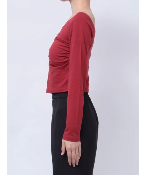 RESEXXY(リゼクシー)の「デコルテギャザーカットトップス(Tシャツ/カットソー・レディース・ホワイト/レッド/ブラック・FREE)」の20枚目の写真