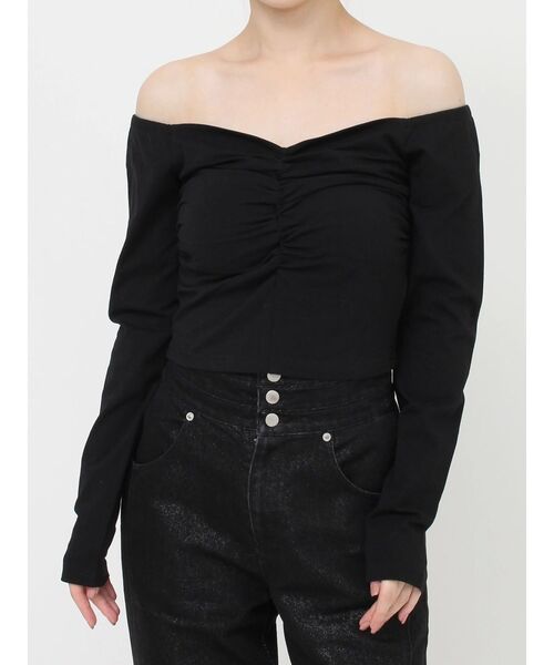 RESEXXY(リゼクシー)の「デコルテギャザーカットトップス(Tシャツ/カットソー・レディース・ホワイト/レッド/ブラック・FREE)」の14枚目の写真