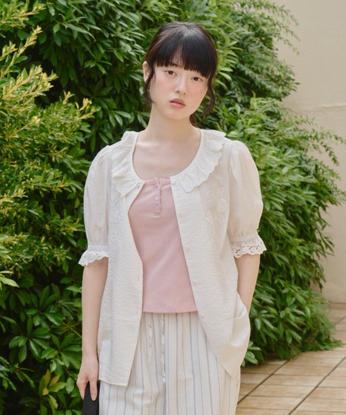 embroidery frill puff blouse / エンブロイダリーフリルパフ