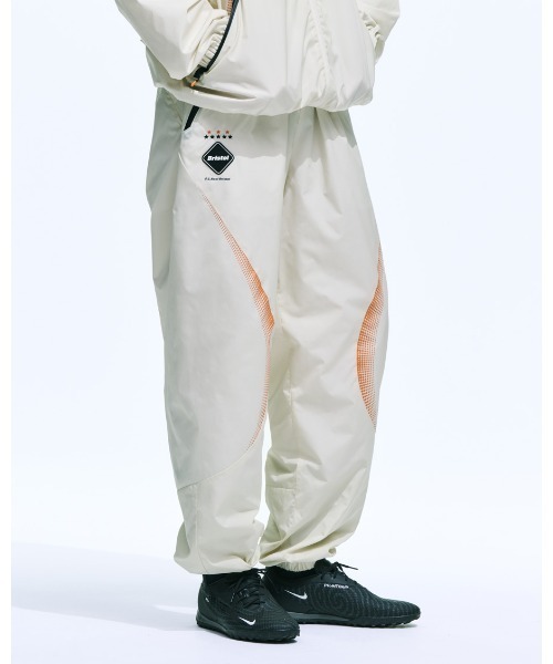 F.C.Real Bristol(エフシーレアルブリストル)の「PRACTICE EASY PANTS(その他パンツ・メンズ・ブラック/オフホワイト・SMALL/MEDIUM/LARGE/X-LARGE/XX-LARGE)」の3枚目の写真